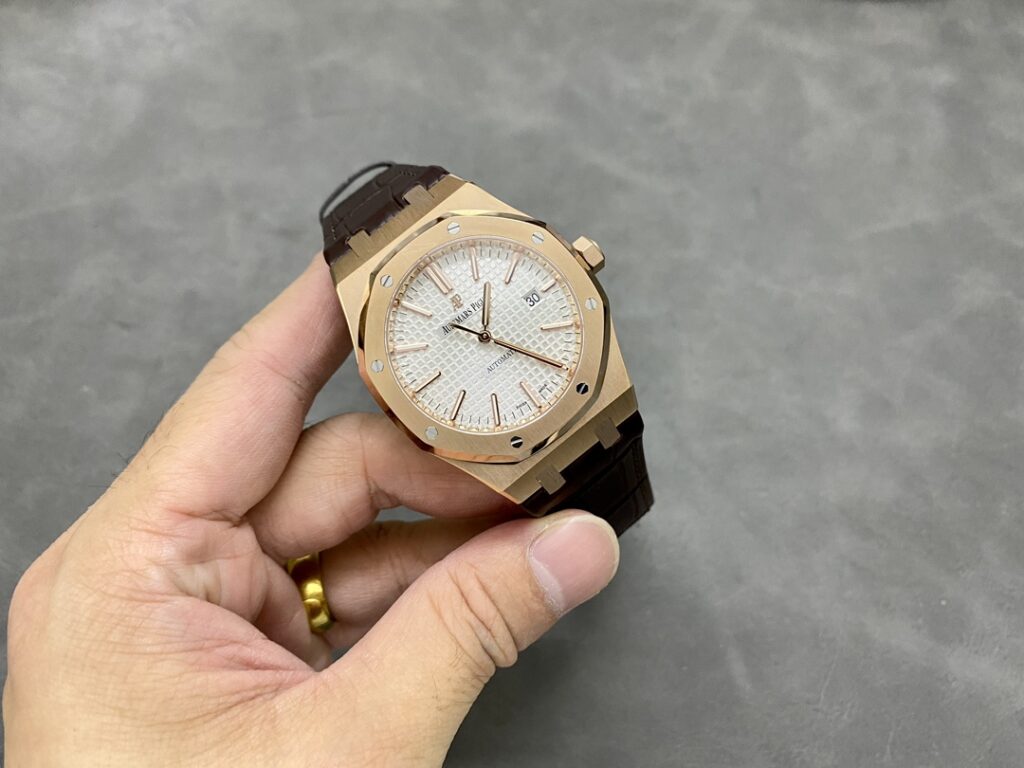 Đồng Hồ Audemars Piguet Royal Oak 15400OR Nhà Máy BF V4 Chế Tác 41mm (9)