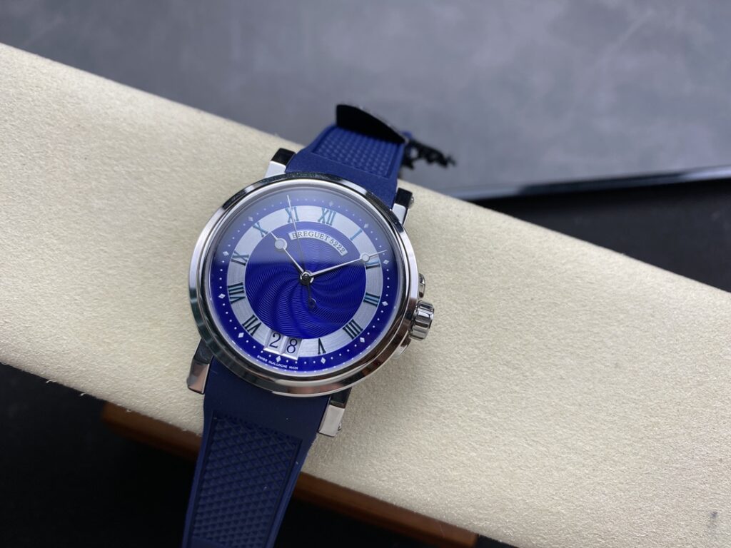 Đồng Hồ Breguet Marine Big Date Chế Tác Màu Xanh Dương