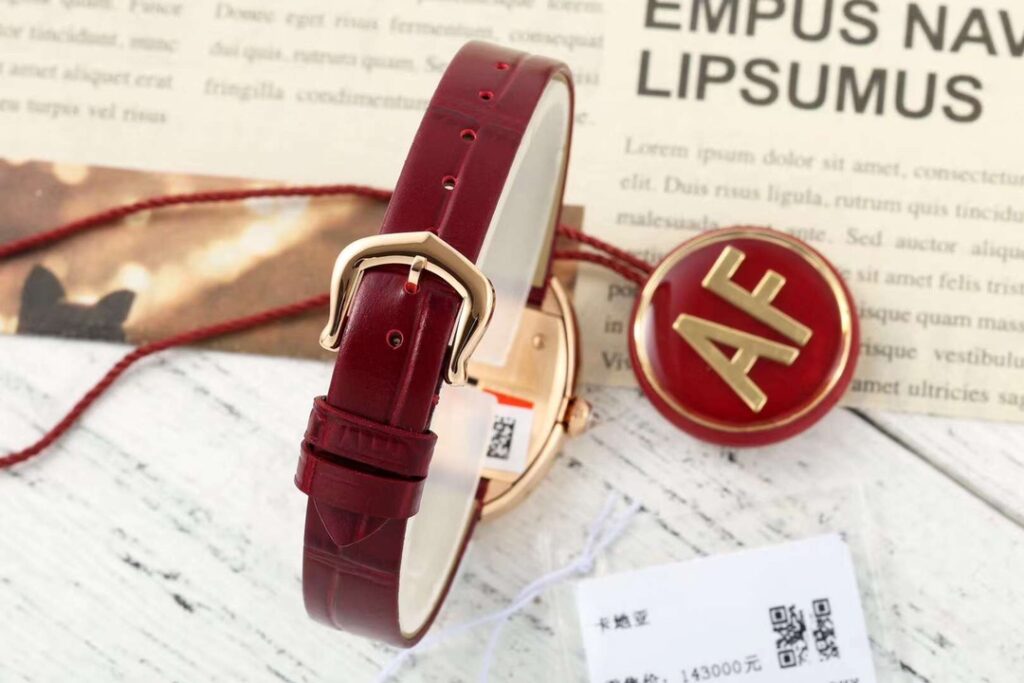 Đồng Hồ Cartier Baignoire Nữ Dây Da Màu Đỏ Đính Đá AF 23x31mm (1)