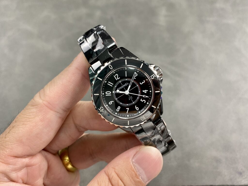 Đồng Hồ Chanel J12 Black Ceramic Replica Cao Cấp Nhà Máy VS 33mm