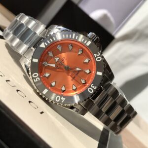 Đồng Hồ Gucci Dive Nam Siêu Cấp Mặt Màu Cam Dây Kim Loại 40mm (6)