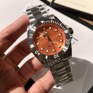 Đồng Hồ Gucci Dive Nam Siêu Cấp Mặt Màu Cam Dây Kim Loại 40mm (6)