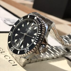 Đồng Hồ Gucci Dive Siêu Cấp Nam Mặt Số Đen Dây Thép Trắng 40mm (7)