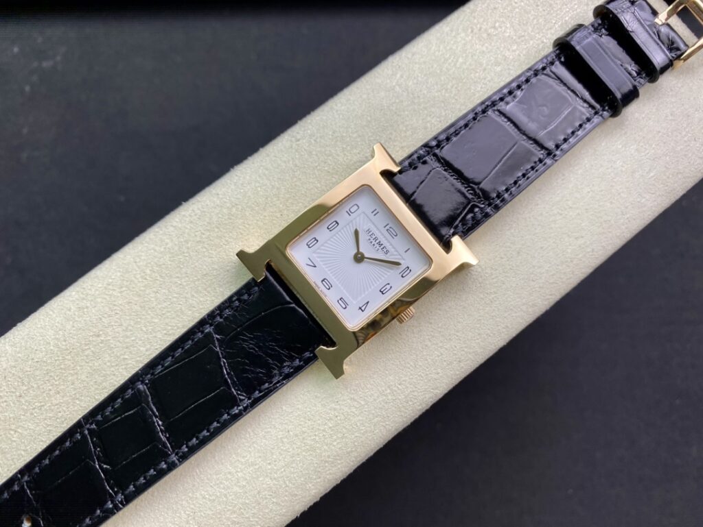 Đồng Hồ Hermes Heure H Nữ Dây Da Màu Đen Like Auth 26mm (1)