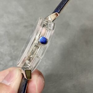 Đồng Hồ Louis Vuitton Tourbillon Chế Tác Vỏ Sapphire Dây Da Cá Sấu 42mm (1)