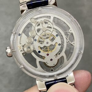 Đồng Hồ Louis Vuitton Tourbillon Chế Tác Vỏ Sapphire Dây Da Cá Sấu 42mm (1)
