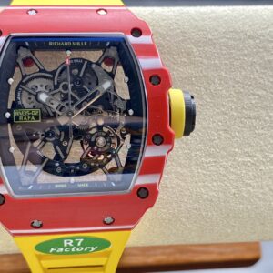 Đồng Hồ Richard Mille RM35-02 Carbon Dây Cao Su Màu Vàng R7 Factory