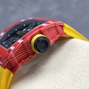 Đồng Hồ Richard Mille RM35-02 Carbon Dây Cao Su Màu Vàng R7 Factory