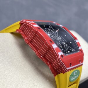 Đồng Hồ Richard Mille RM35-02 Carbon Dây Cao Su Màu Vàng R7 Factory