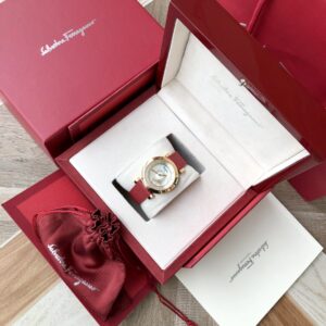 Đồng Hồ Salvatore Ferragamo Minuetto Mặt Khảm Trai Màu Đỏ 37mm (1)