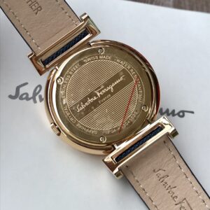 Đồng Hồ Salvatore Ferragamo Minuetto Mặt Xà Cừ Dây Da (1)