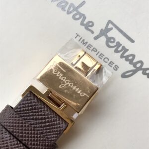 Đồng Hồ Salvatore Ferragamo Minuetto Nữ Màu Nâu Dây Da 37mm (2)