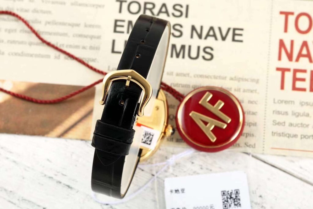 Đồng hồ Cartier Baignoire Nữ Dây Da Màu Đen Vỏ Vàng Vàng AF Factory 23x31mm (1)