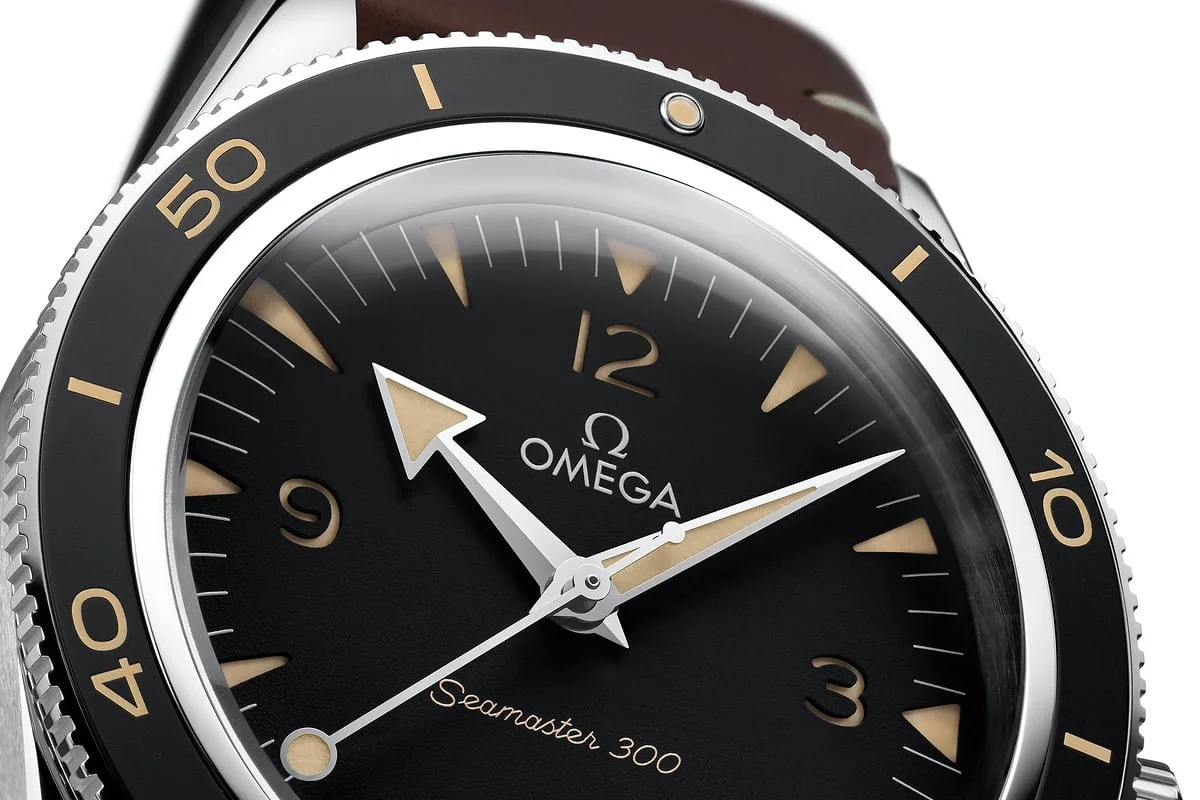 Giới Thiệu Đồng Hồ Omega Seamaster 300 Mới Cùng DWatch Factory (4)