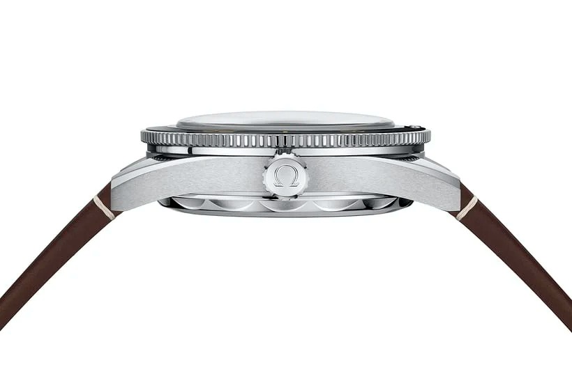 Giới Thiệu Đồng Hồ Omega Seamaster 300 Mới Cùng DWatch Factory (4)