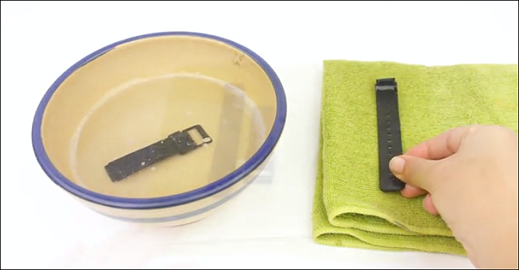 Daily Watch Cleaning Tips to Keep Your Timepiece in Top Condition (1)