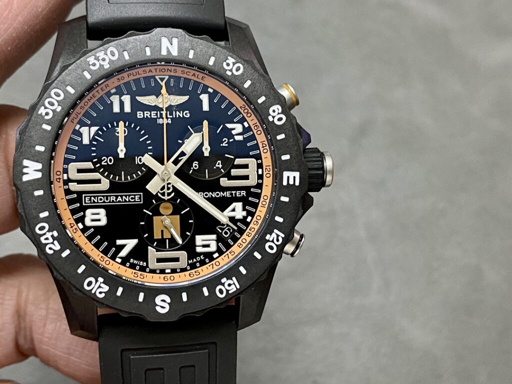 Đồng Hồ Breitling Endurance Pro Replica Cao Cấp Day Cao Su 44mm (1)