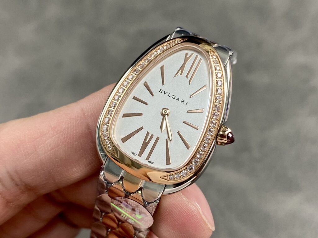 Đồng Hồ Bvlgari Serpenti Seduttori Nữ Đính Đá Dây Kim Loại 33mm (9)