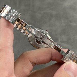 Đồng Hồ Bvlgari Serpenti Seduttori Nữ Đính Đá Dây Kim Loại 33mm (9)