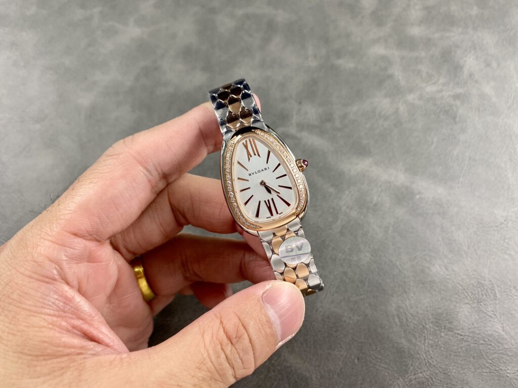 Đồng Hồ Bvlgari Serpenti Seduttori Nữ Đính Đá Dây Kim Loại 33mm (9)