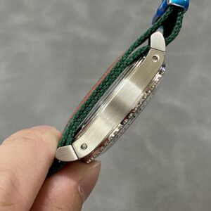 Đồng Hồ Gucci Dive YA136207 Nam Dây Vải Siêu Cấp 45mm (1)