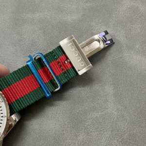 Đồng Hồ Gucci Dive YA136207 Nam Dây Vải Siêu Cấp 45mm (1)