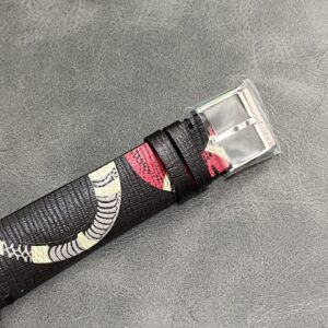 Đồng Hồ Gucci G-Timeless Le Marche Des Merveilles Snake Dây Da (3)