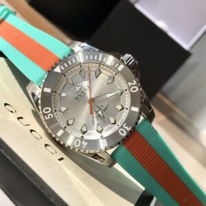Đồng Hồ Gucci YA136351 Dive Nam Siêu Cấp Dây Cao Su 40mm (9)