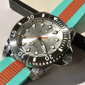 Đồng Hồ Gucci YA136351 Dive Nam Siêu Cấp Dây Cao Su 40mm (9)