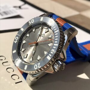 Đồng Hồ Gucci YA136352 Dive Siêu Cấp Nam Dây Cao Su 40mm (4)