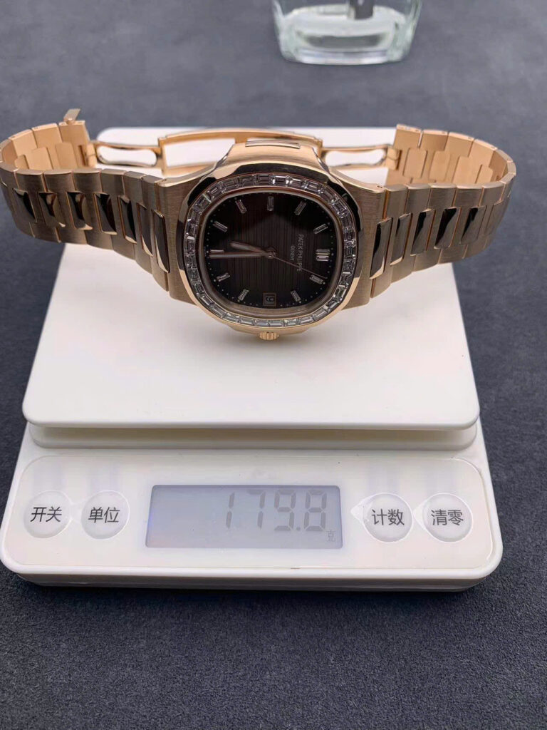 Đồng Hồ Patek Philippe Nautilus 5723 Vàng Khối Kim Cương Tự Nhiên 40mm (10)