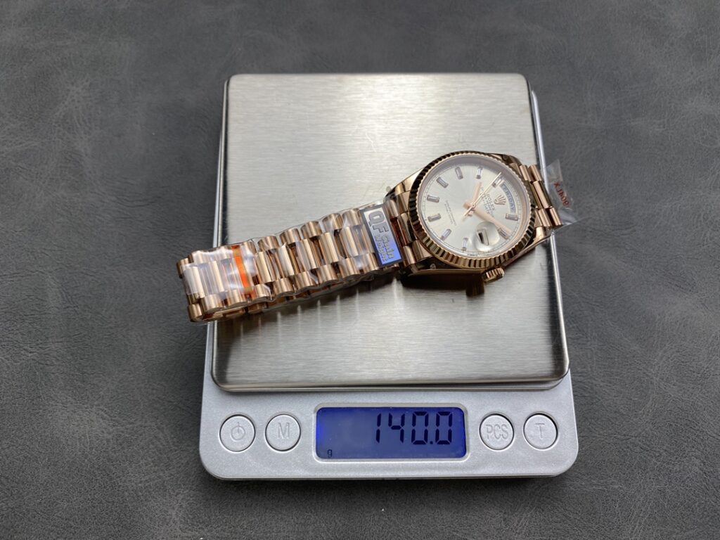 Đồng Hồ Rolex Day-Date Mặt Số Bạc Đính Đá Máy Caliber 3255 QF 36mm (1)