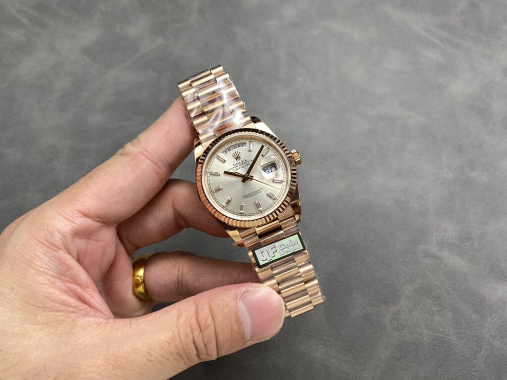 Đồng Hồ Rolex Day-Date Mặt Số Bạc Đính Đá Máy Caliber 3255 QF 36mm (1)