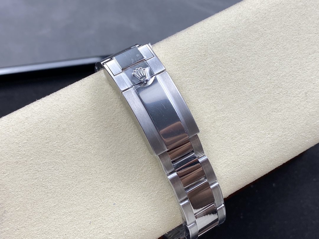 Đồng Hồ Rolex Daytona 126506LN Mặt Xanh Băng Nhà Máy BT 40mm (3) Đồng Hồ Rolex Daytona 126506LN Mặt Xanh Băng Nhà Máy BT 40mm