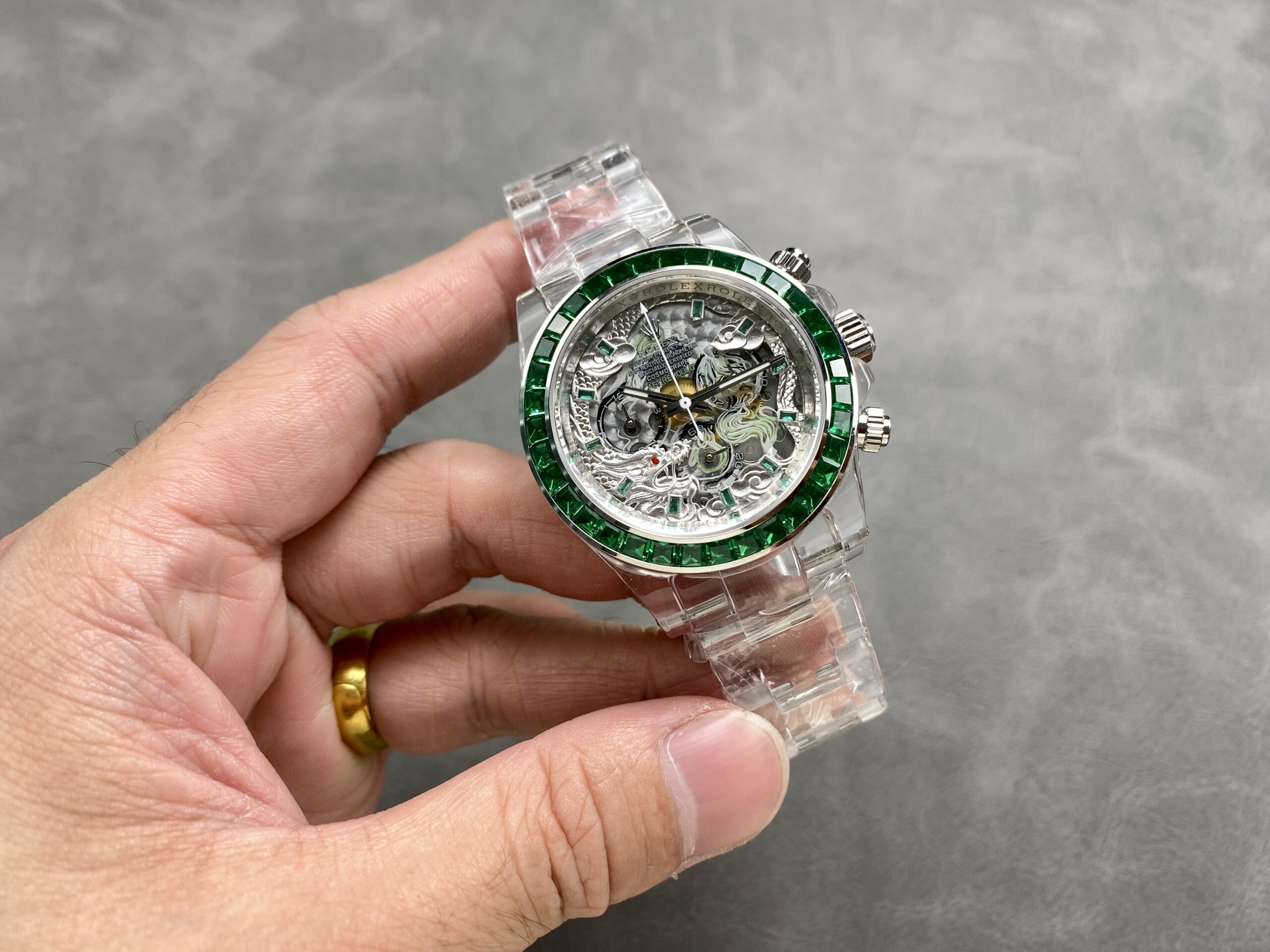 Đồng Hồ Rolex Daytona AET Remould Dragon Tùy Chỉnh Sapphire Đá Quý (5) Đồng Hồ Rolex Daytona AET Remould Dragon Tùy Chỉnh Sapphire Đá Quý (6)