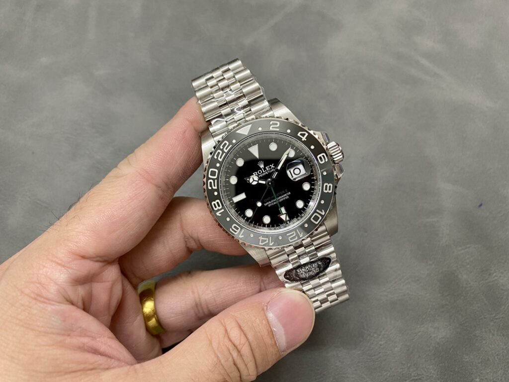 Đồng Hồ Rolex GMT Master II 126710GRNR Replica Nhà Máy Clean 40mm (2)