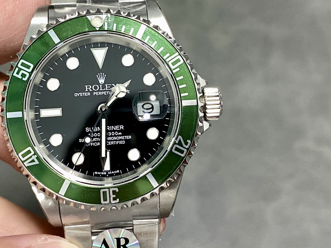 Đồng Hồ Rolex Submariner 16610LV Kermit Replica Cao Cấp Nhà Máy AR (4) Đồng Hồ Rolex Submariner 16610LV Kermit Replica Cao Cấp Nhà Máy AR (1)