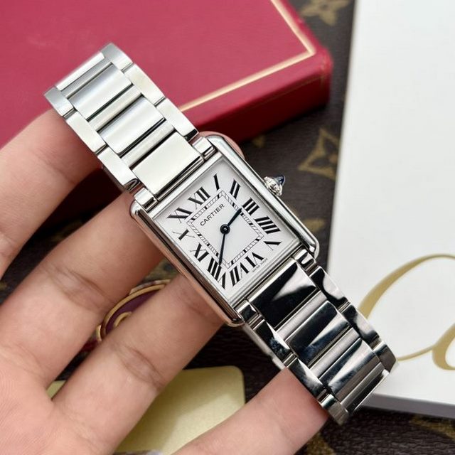 Cartier El Icono de la Elegancia y ¿Deberías Comprar un Reloj Cartier Replica