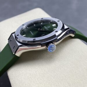 Đồng Hồ Hublot Classic Fusion Titanium Màu Xanh Lá Cây Nhà Máy HB 42mm (9)
