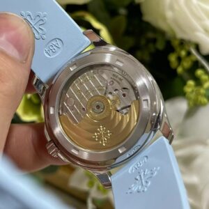 Đồng Hồ Patek Philippe Aquanaut 5072G Đính Kim Cương CVD Bọc Vàng Trắng 18K (1)