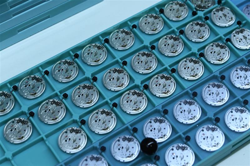 Máy Sellita - Đối thủ đáng gờm trong ngành chế tác máy đồng hồ của ETA