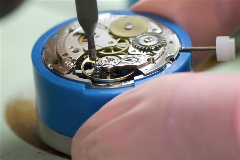 Máy Sellita - Đối thủ đáng gờm trong ngành chế tác máy đồng hồ của ETA