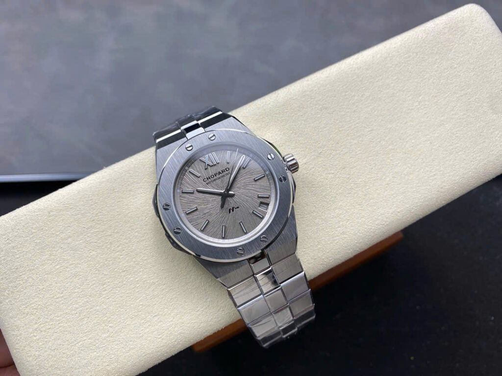 Đồng Hồ Chopard Alpine Eagle Fake Cao Cấp Nhất Nhà Máy GH 41mm (4)