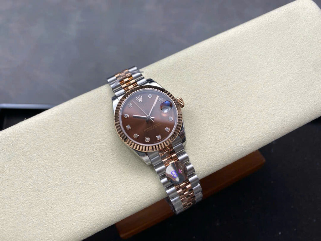 Đồng Hồ Nữ Rolex DateJust Replica Mặt Chocolate Đính Đá Nhà Máy 8F 31mm (3)