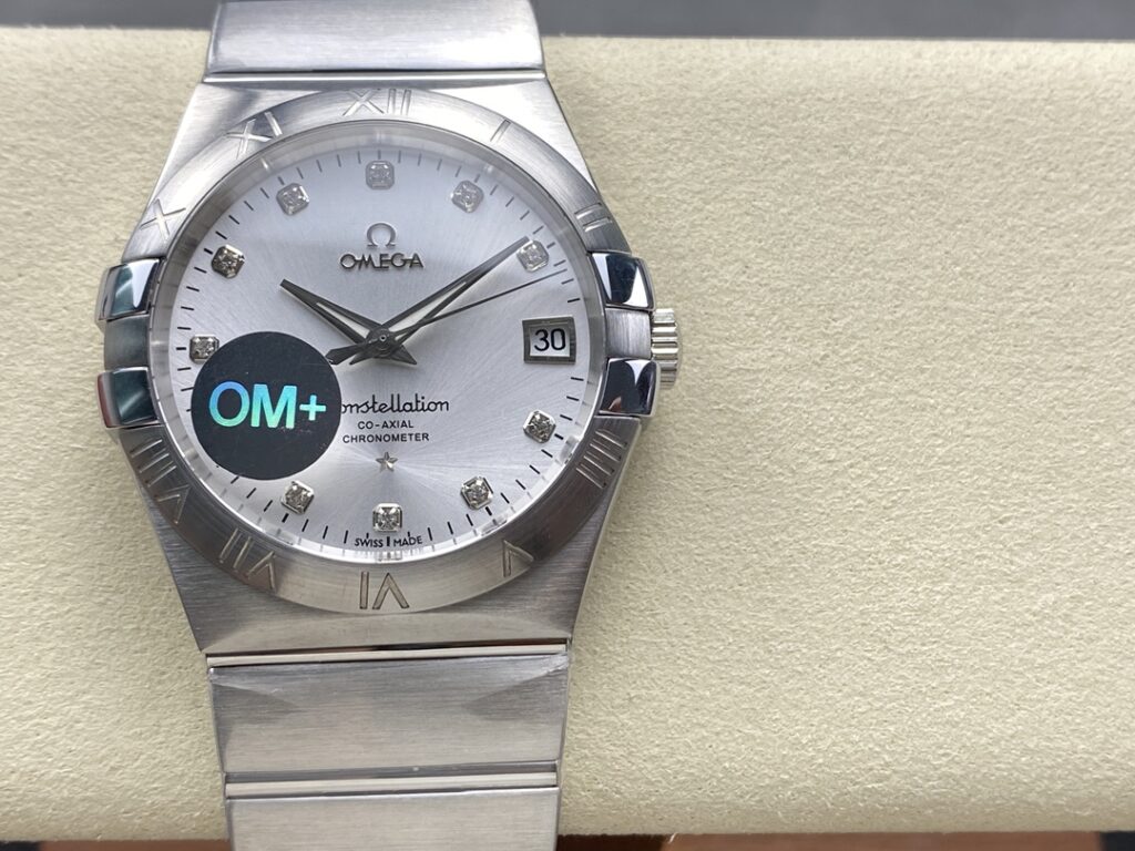 Đồng Hồ Omega Constellation Mặt Số Trắng Đính Đá Rep 11 Nhà Máy OM+ 38mm (1)