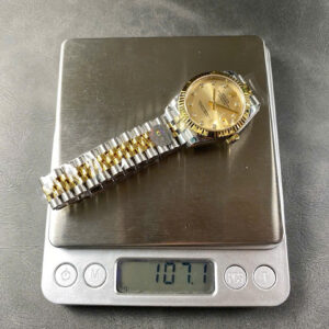 Đồng Hồ Rolex DateJust Nữ Dây Kim Loại Mặt Số Vàng Đính Đá Xưởng 8+ 31mm (1)