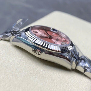 Đồng Hồ Rolex DateJust Nữ Mặt Số Hồng Cọc Số La Mã Replica Nhà Máy 8F 31mm (1)