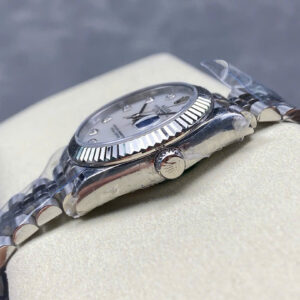 Đồng Hồ Rolex DateJust Nữ Mặt Xà Cừ Trắng Dây Jubilee Nhà 8F Replica 31mm (1)