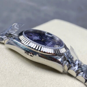 Đồng Hồ Rolex DateJust Rep 11 Mặt Số Tím Cọc Số La Mã Nhà Máy 8F 31mm (2)