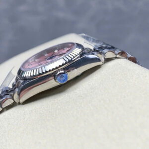 Đồng Hồ Rolex DateJust Replica Mặt Số Hồng Đính Đá Nhà Máy 8F 31mm (6)